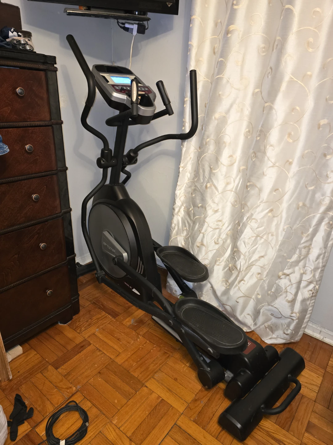 Sole E20 Elliptical Trainer - photo 5