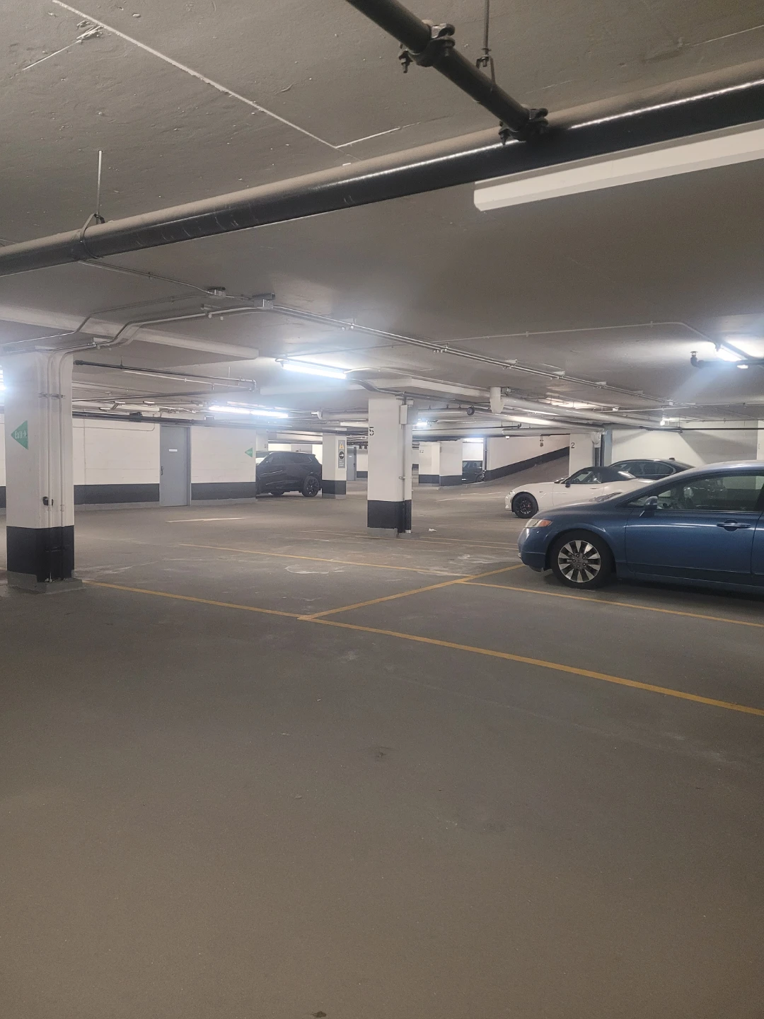 Downtown parking spot - photo 2