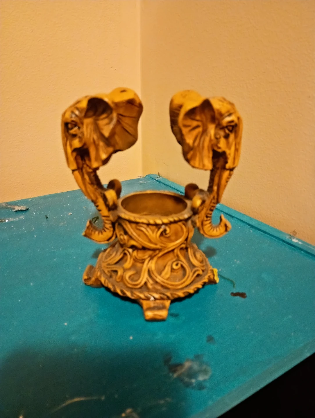 Elephant candle holder