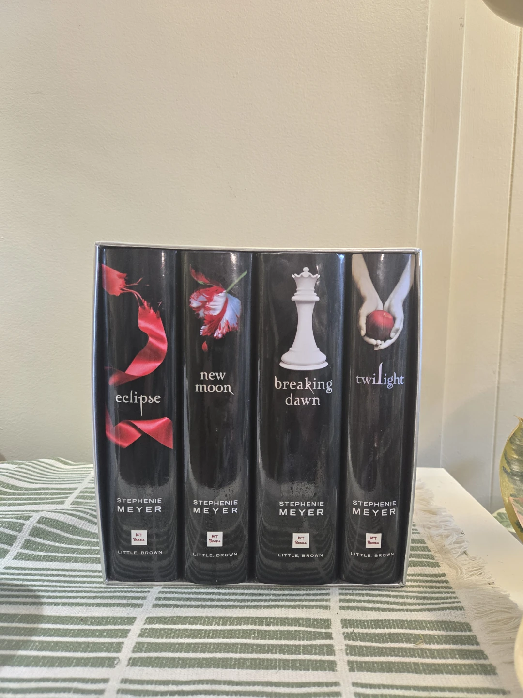 Twilight Saga Book Series Box Set