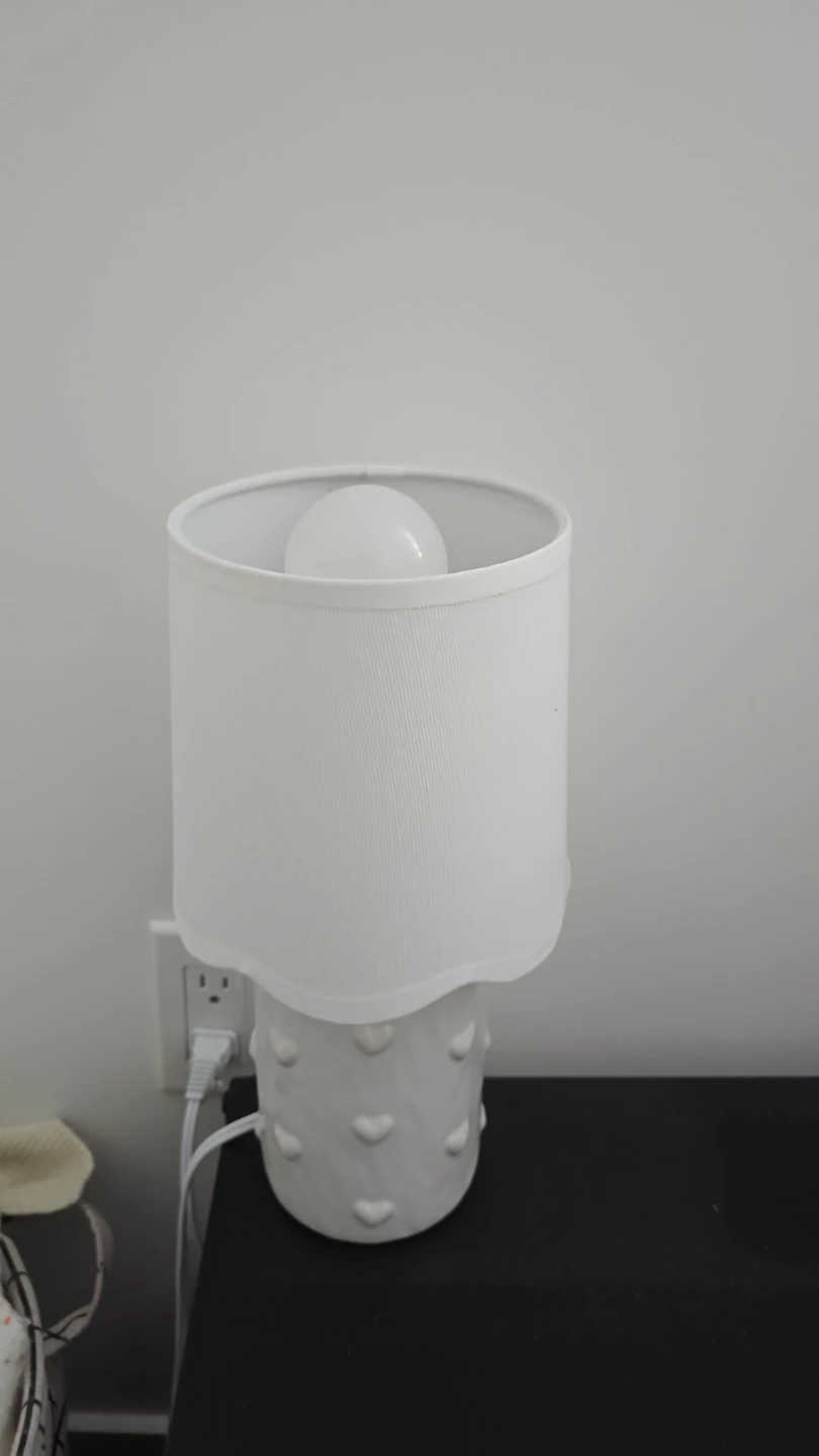White Heart Accent Table Lamp - photo 2