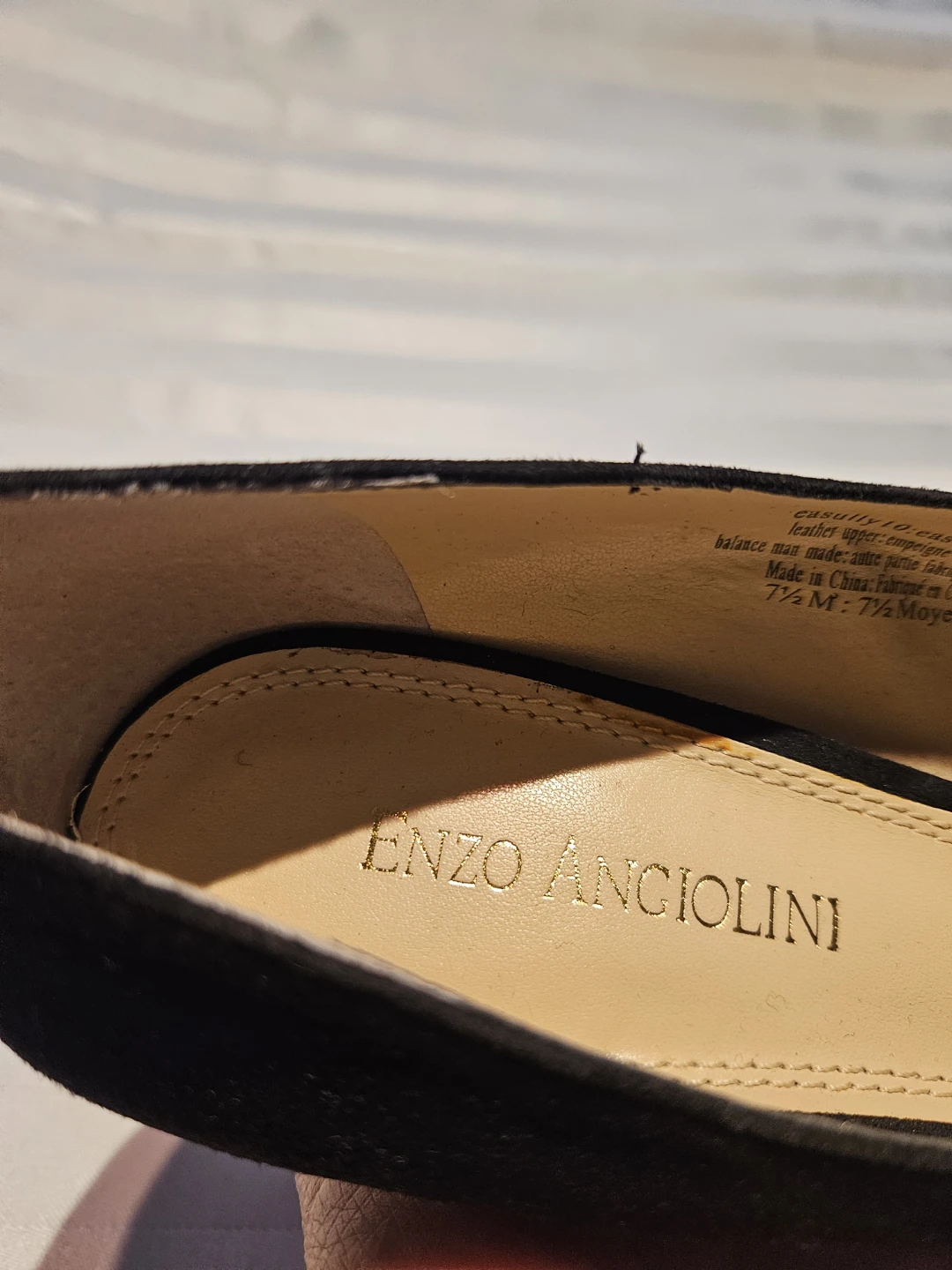 Enzo Angiolini Black Peep-Toe Heels with Gold Accent - Size 7.5M - photo 2