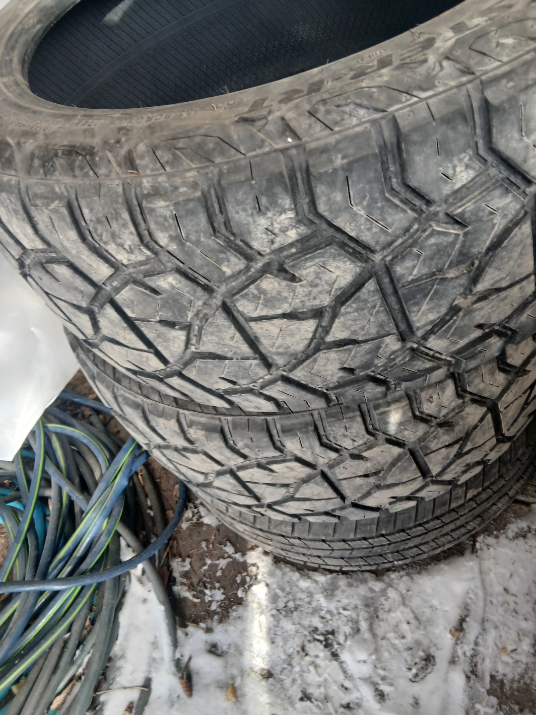 2 LT 305/40R22 Tires - photo 3