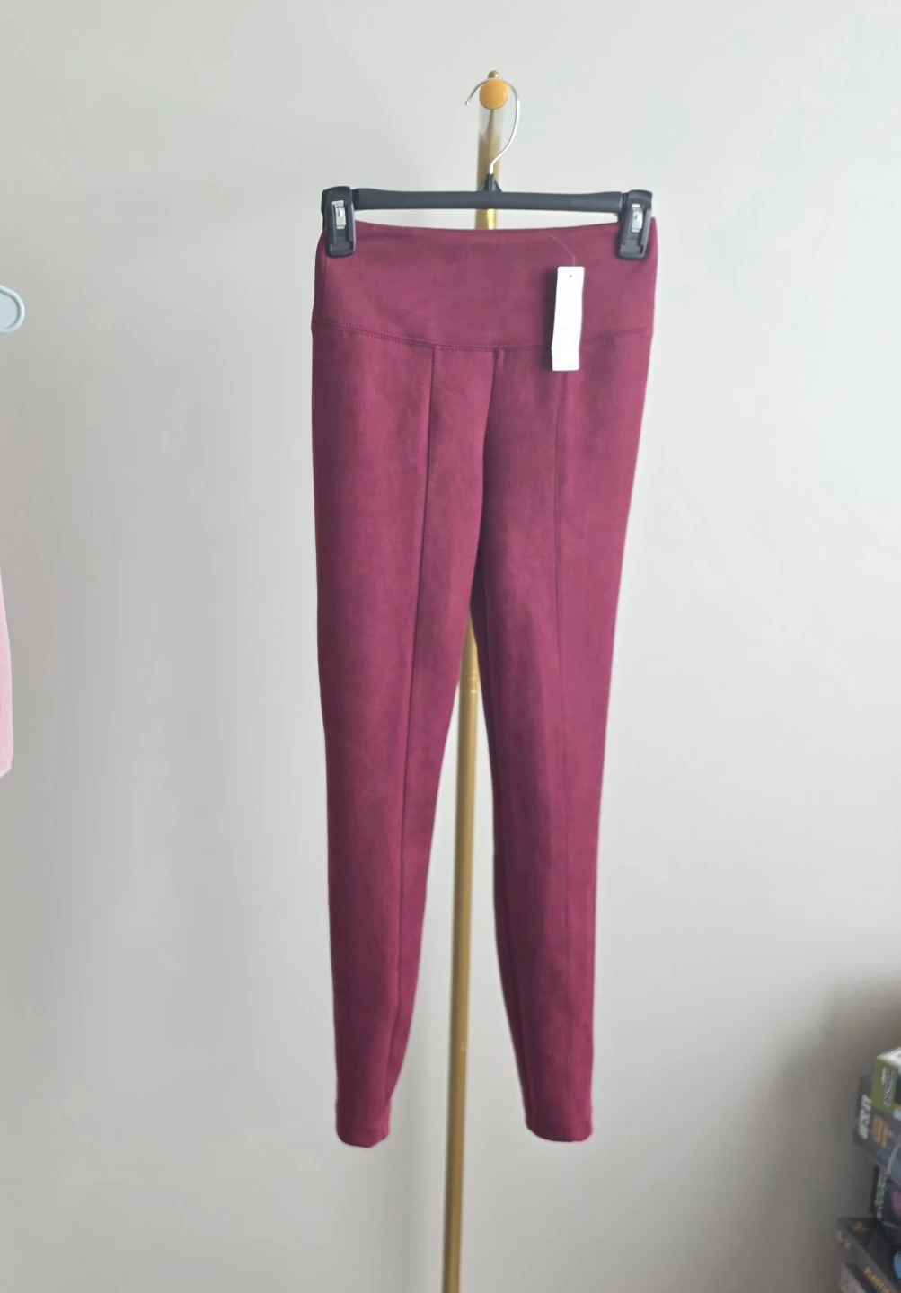 White House Black Market Ult Suede Runway Legging Size 00P