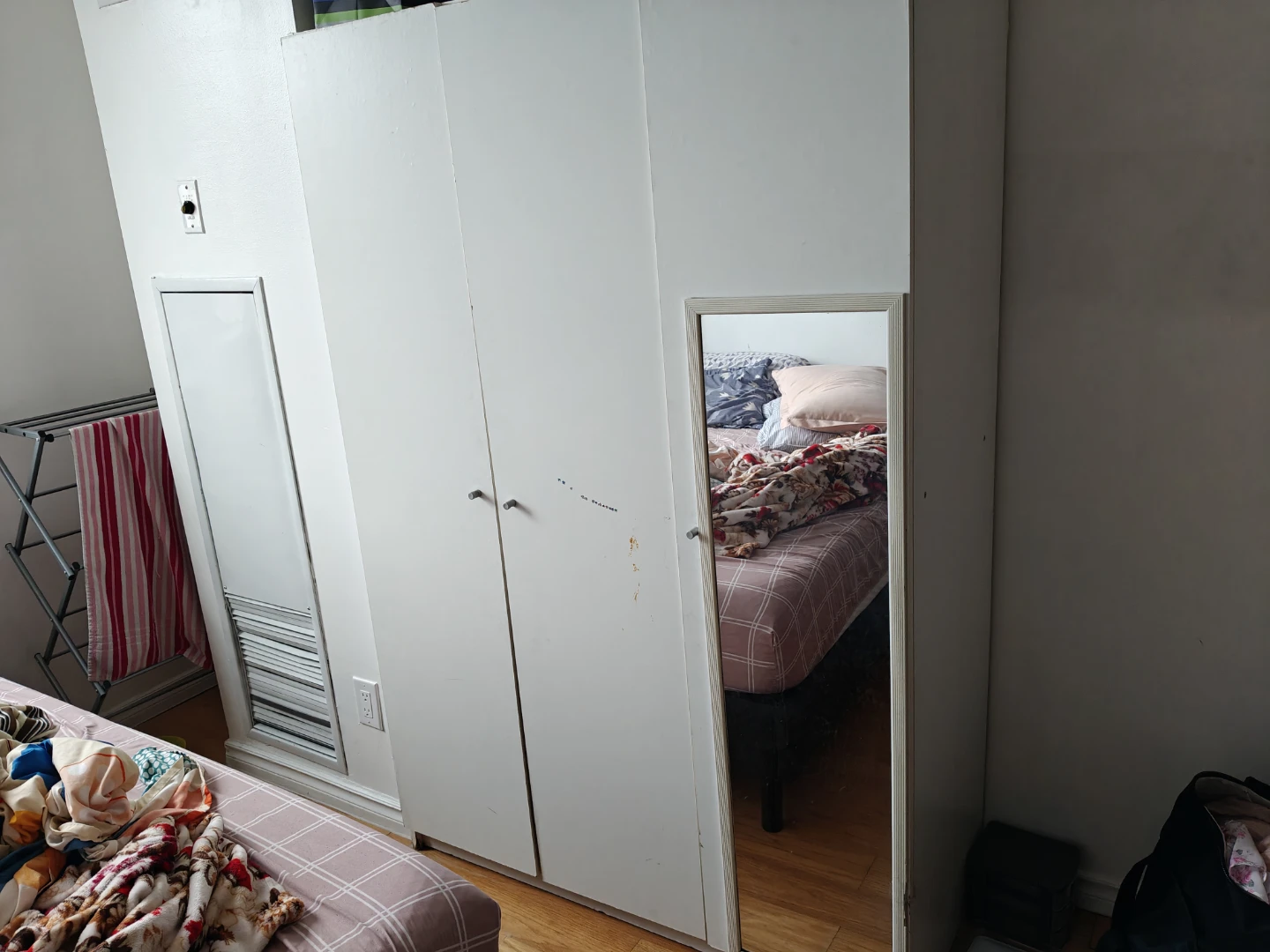 Ikea White Wardrobe with Hanging Rod and Shelves - photo 4