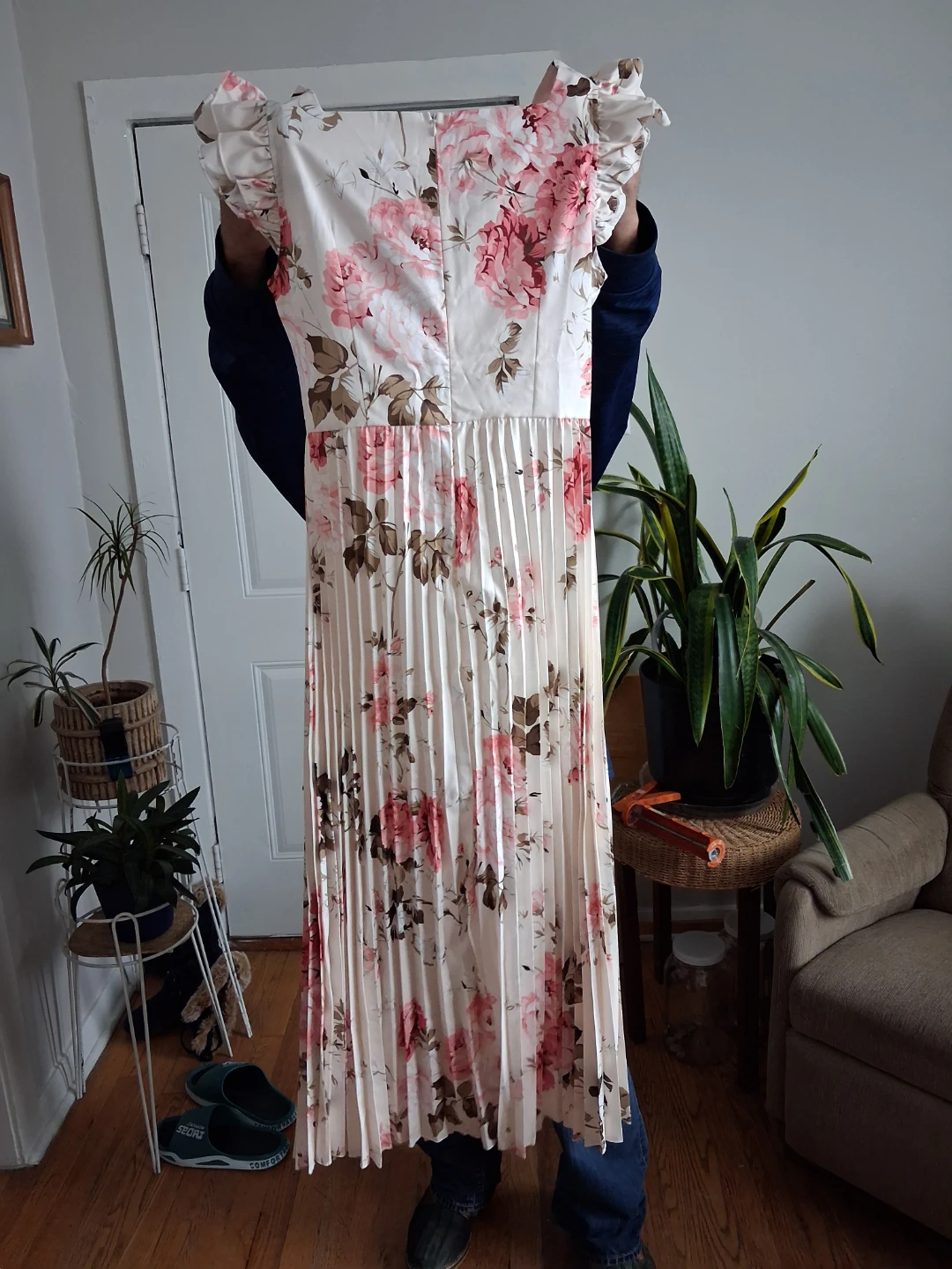 White Floral Pleated Maxi Dress - photo 2