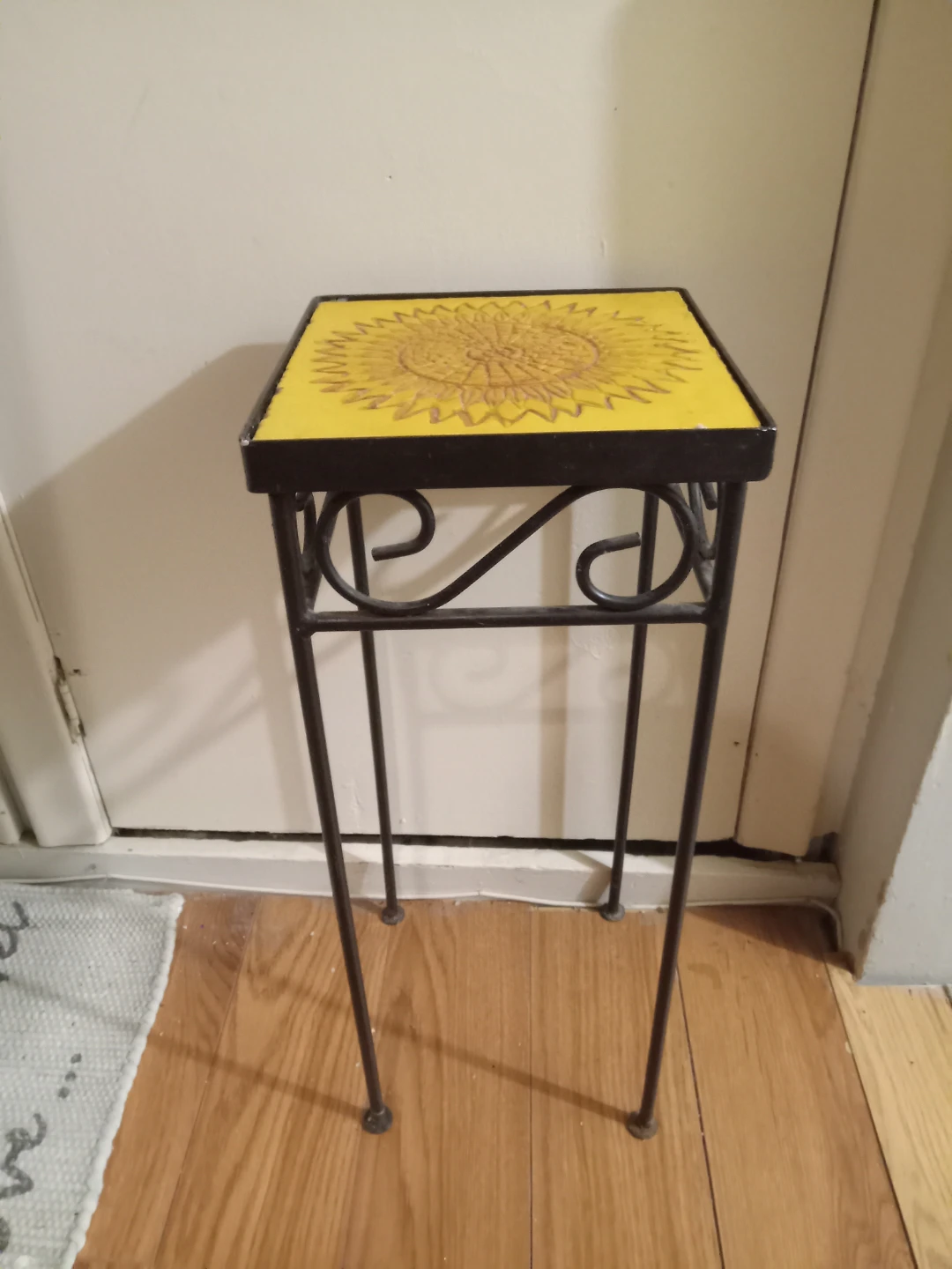Decorative Plant Stand with Sunflower Top - photo 2