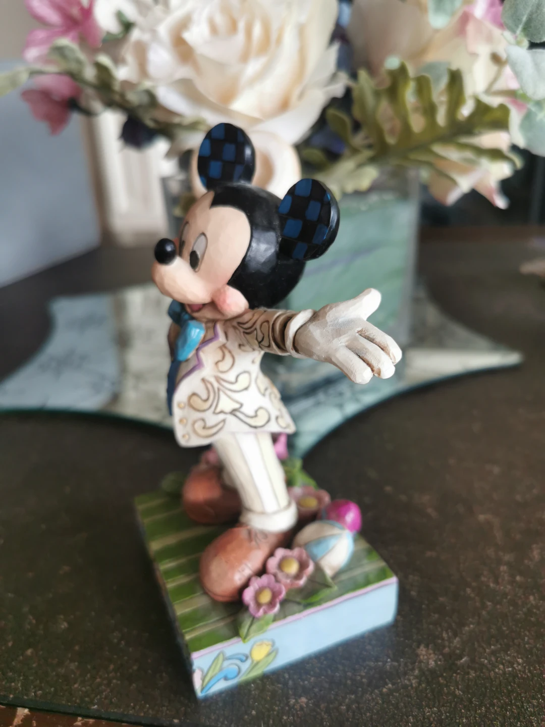 Disney Traditions "Hats Off to Spring!" Mickey Mouse Figurine - photo 3