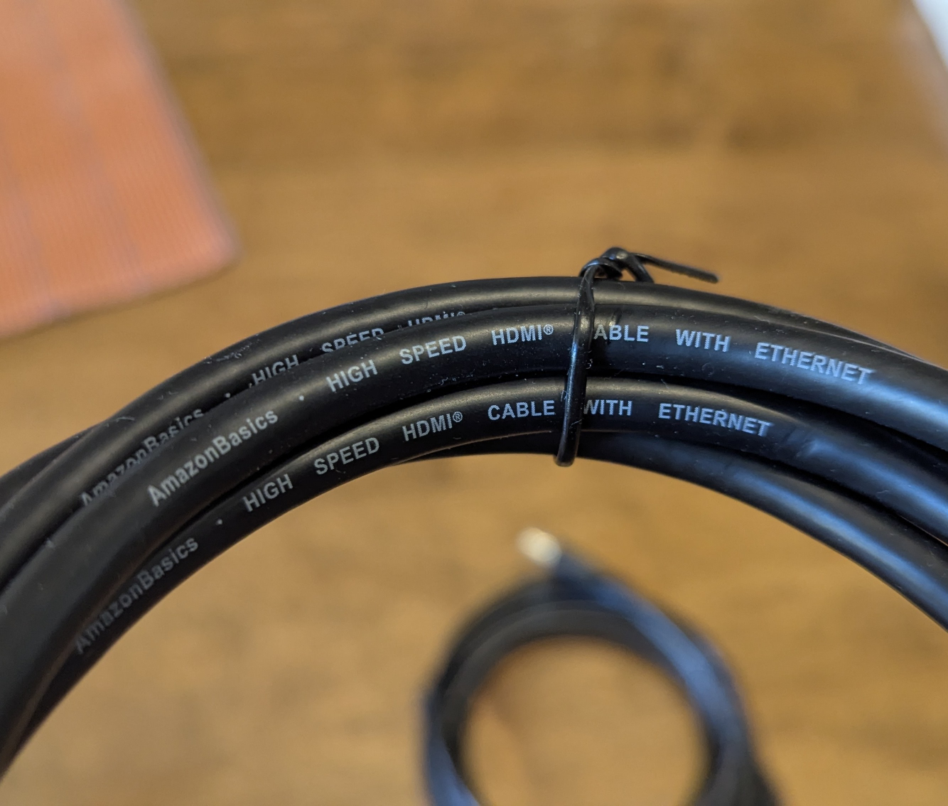 Amazon Basics High Speed Mini HDMI (Source) to HDMI (Display) - photo 3