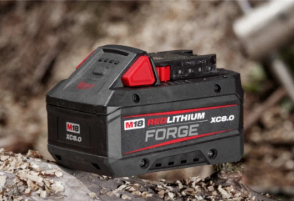 Milwaukee M18 REDLITHIUM FORGE XC8.0 Battery - photo 2