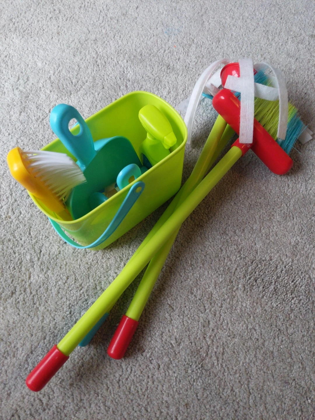Toy Cleaning Set with Bucket