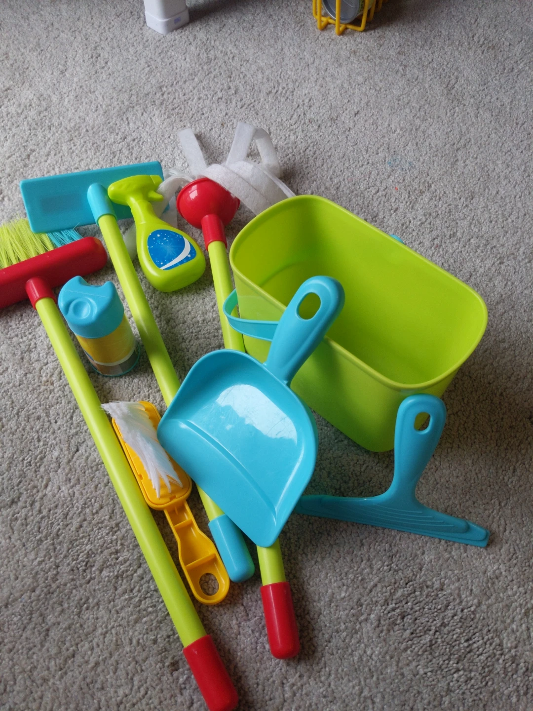 Toy Cleaning Set with Bucket - photo 2