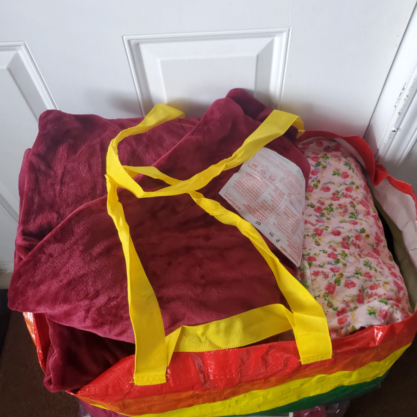 Free Blankets - photo 2