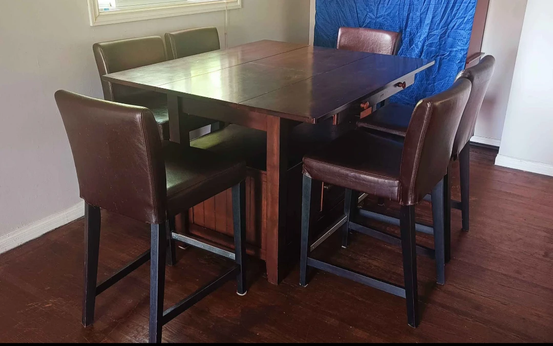 Extendable Drop Leaf Dining Table with Chairs