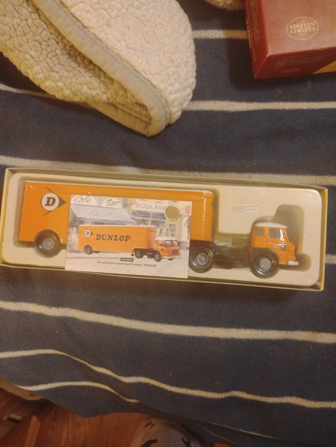 vintage Dunlop 1:50 scale for sale