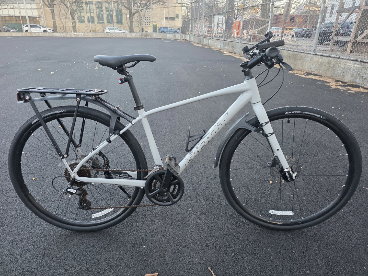 Giant Escape Hybrid Bike