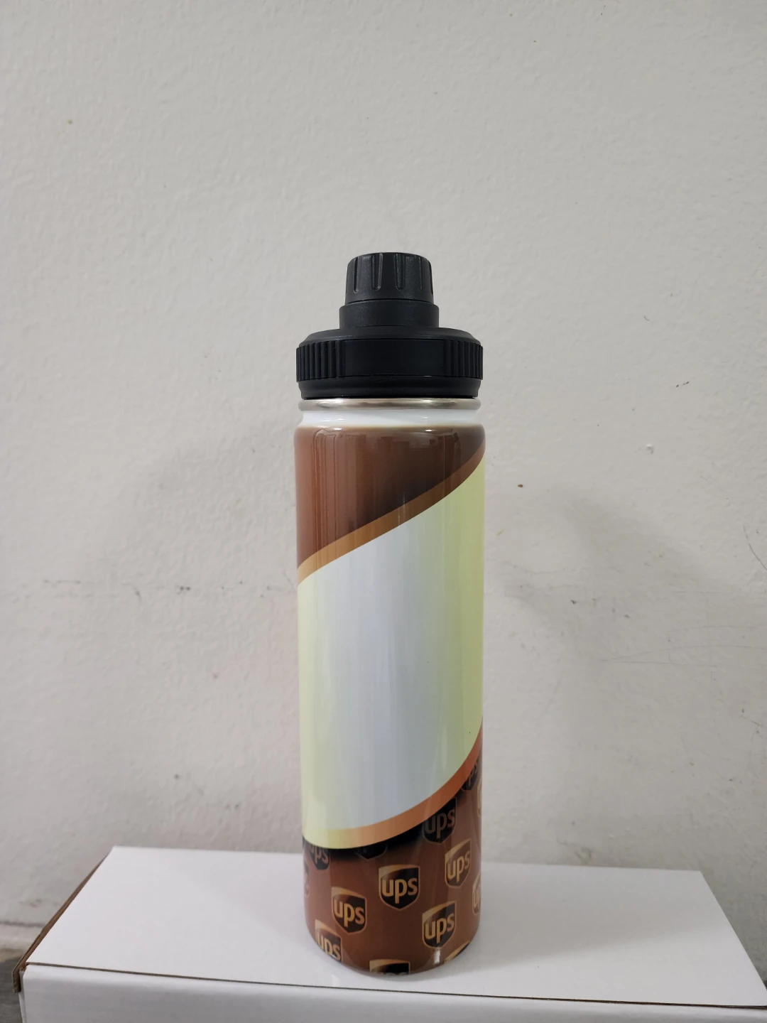 UPS Water Bottle - photo 2