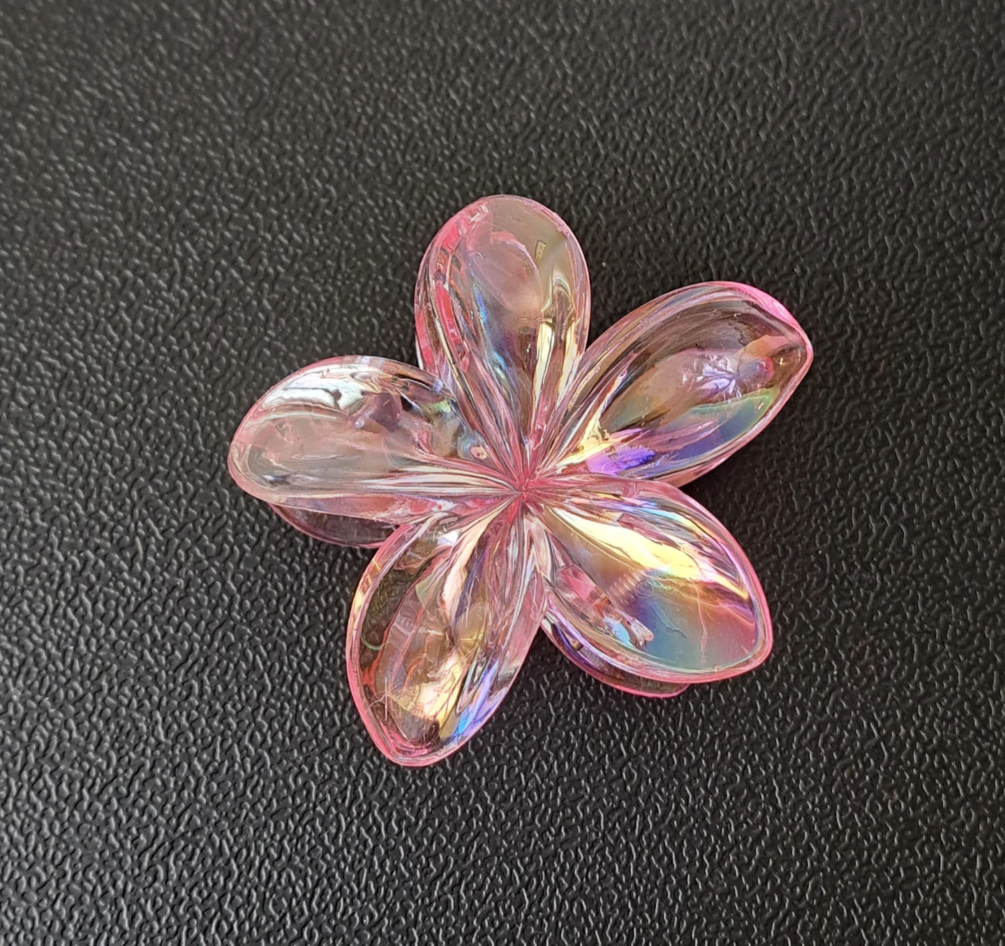 Pink iridescent flower claw clip
