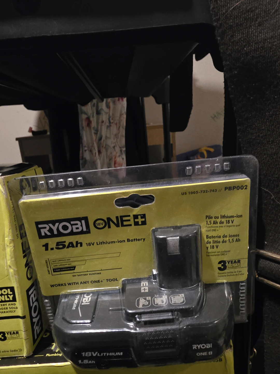 Ryobi ONE+ 18V Fast Charger & 1.5Ah Battery - photo 2