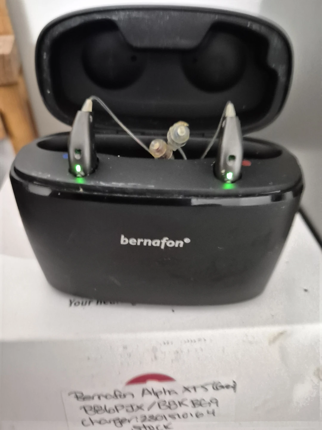 Bernafon Alpha XT5 Hearing Aids with Charger