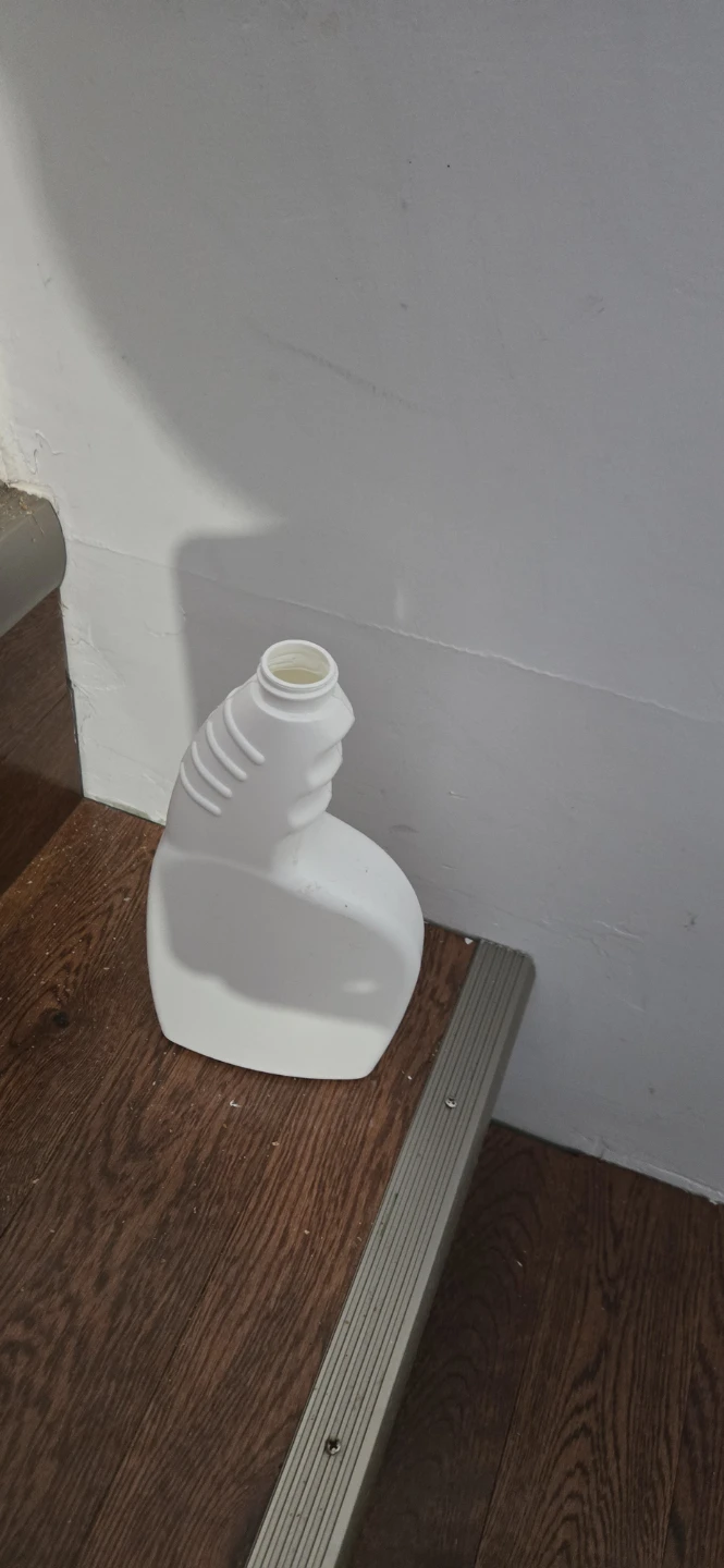 White Spray Bottle with Trigger - photo 3