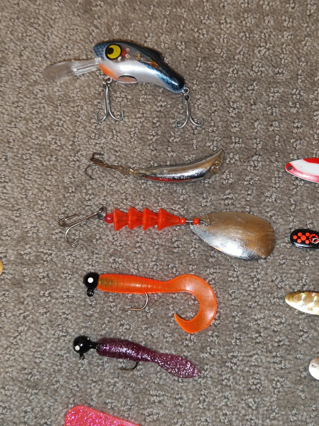 Various Casting Fishing Lures Decoy Hook - 11 Pieces - photo 4