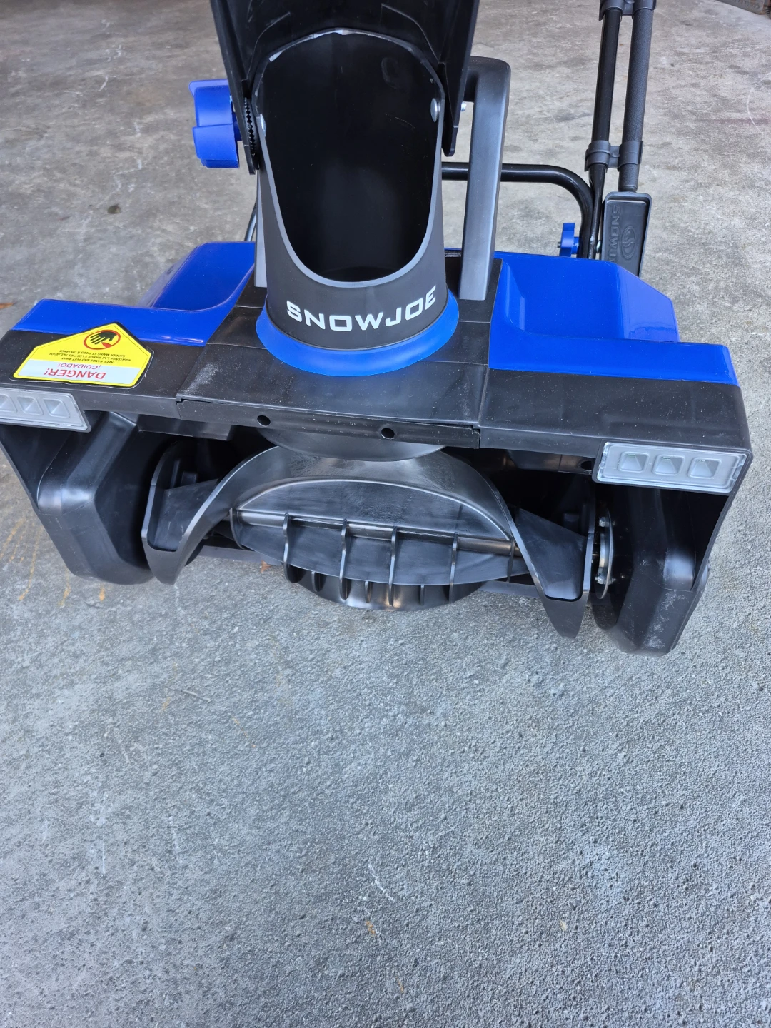 Snow Joe Electric Snow Blower - photo 3