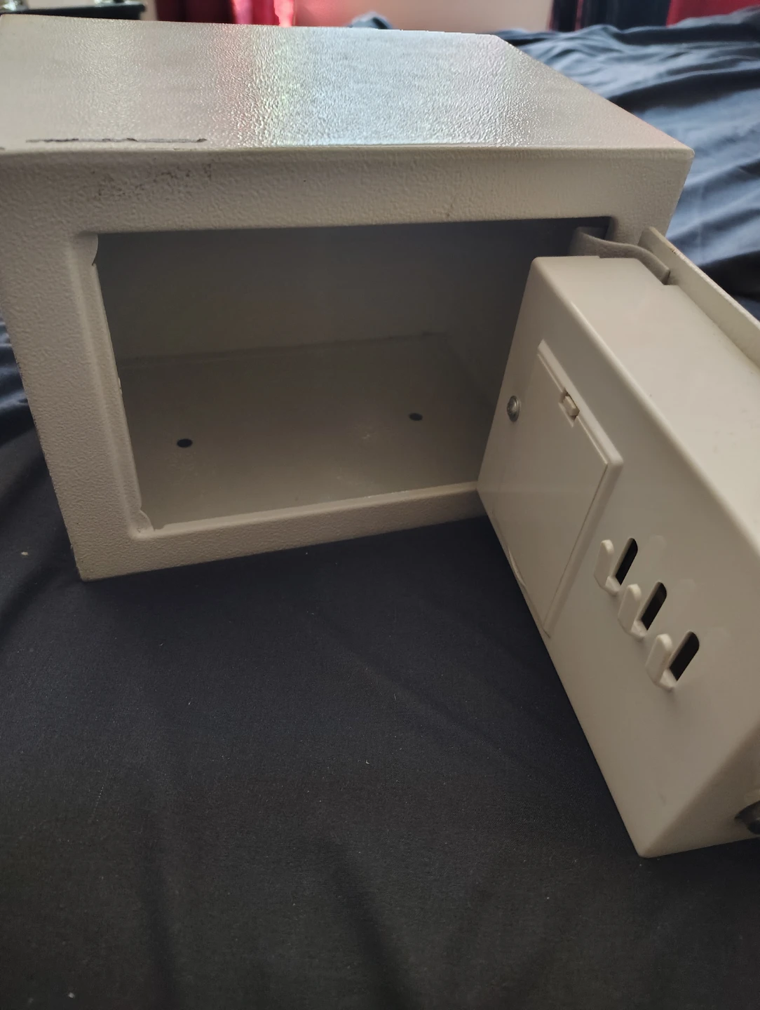 Small Home Safe with Keypad and Key Lock - photo 3