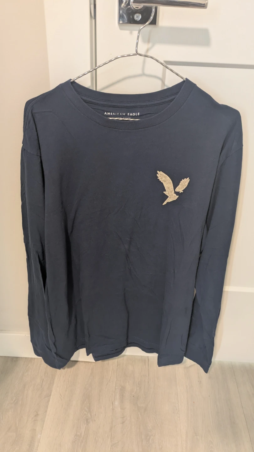 American Eagle Long Sleeve Shirt