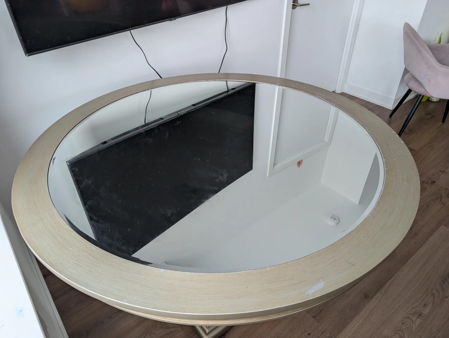 Elegant 4-Seater Mirror Dining Table Set for Sale - photo 2