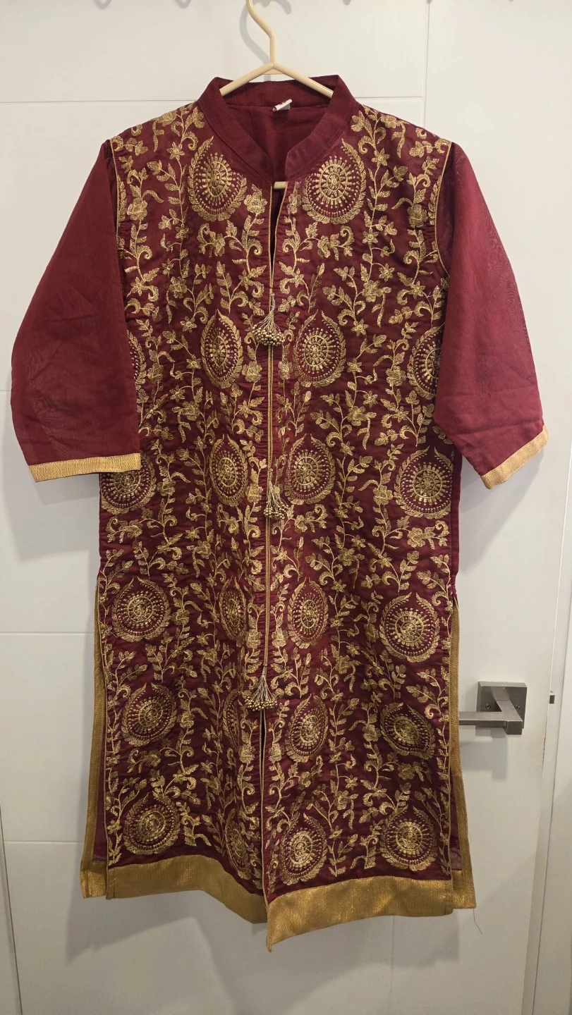 Embroidered Kurta Set Size 42