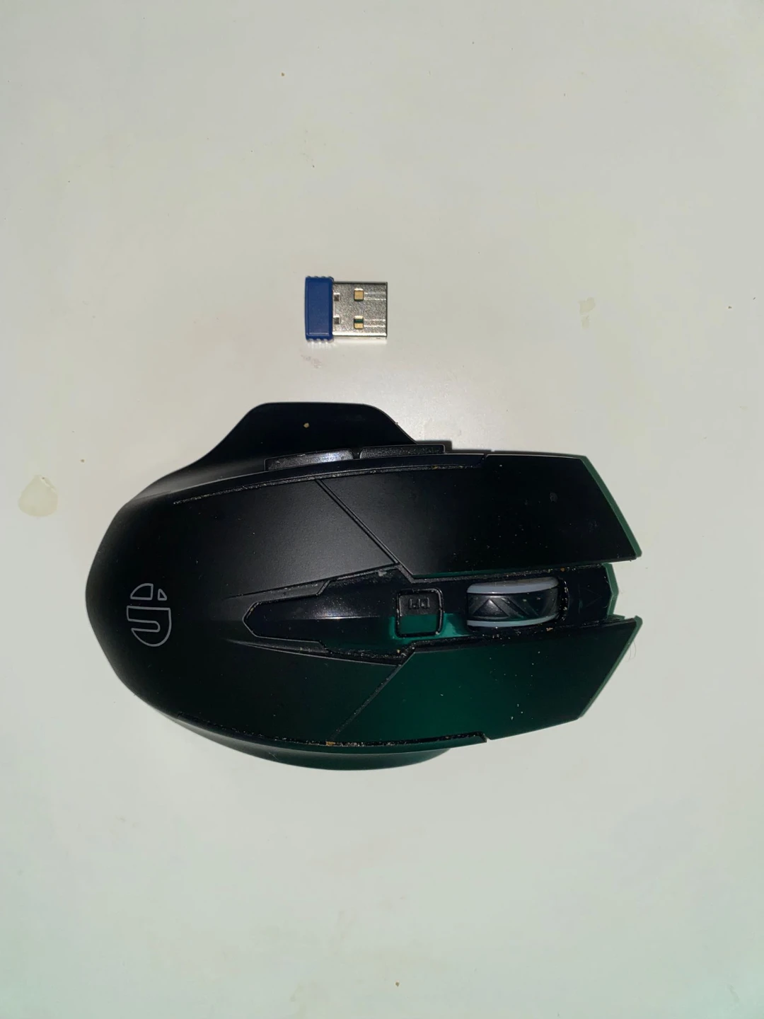 Black Wireless Mouse with USB Dongle