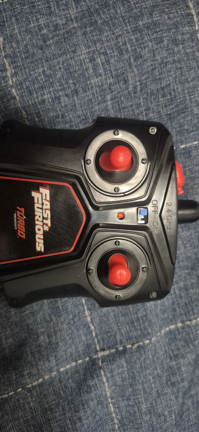 Fast & Furious Dom's Dodge Charger R/T Radio Control Car - photo 4