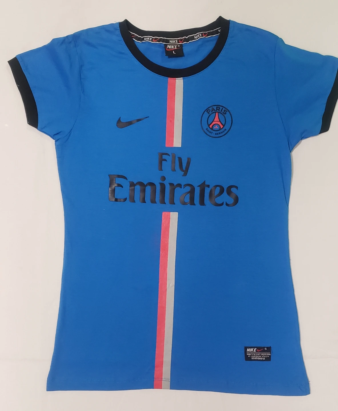 Brand new Women's Thirt Size L