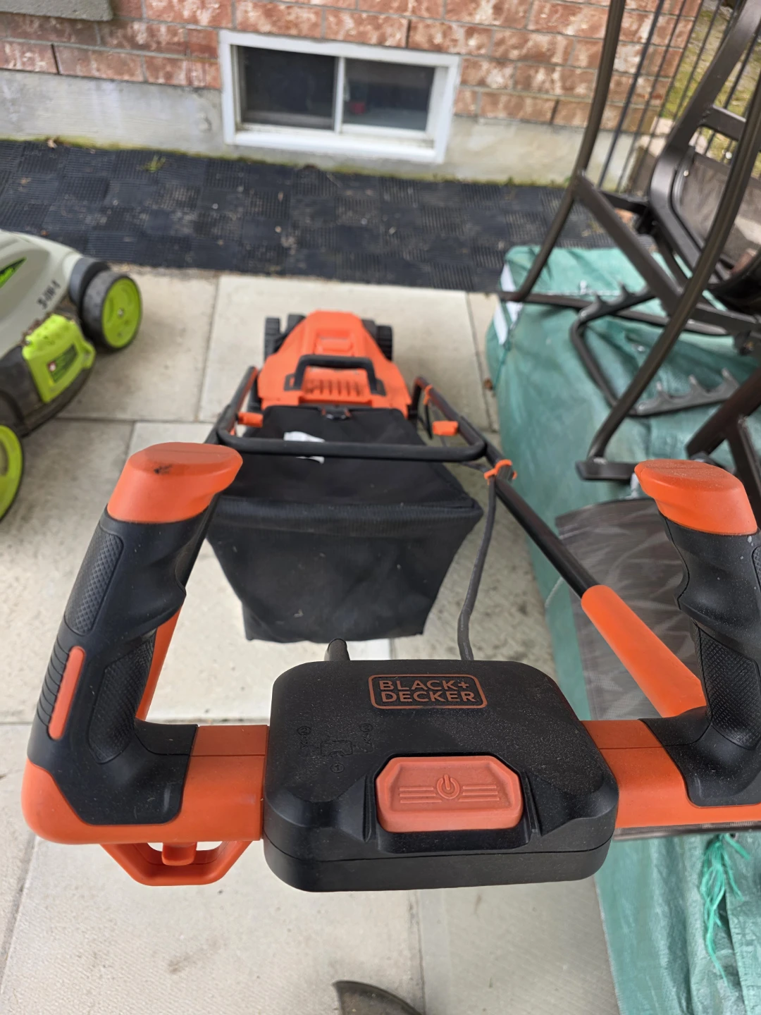 BLACK+DECKER  electric lawn mower - photo 3