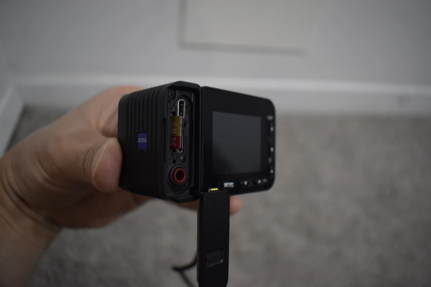 Sony RX0 II Action Camera - photo 5