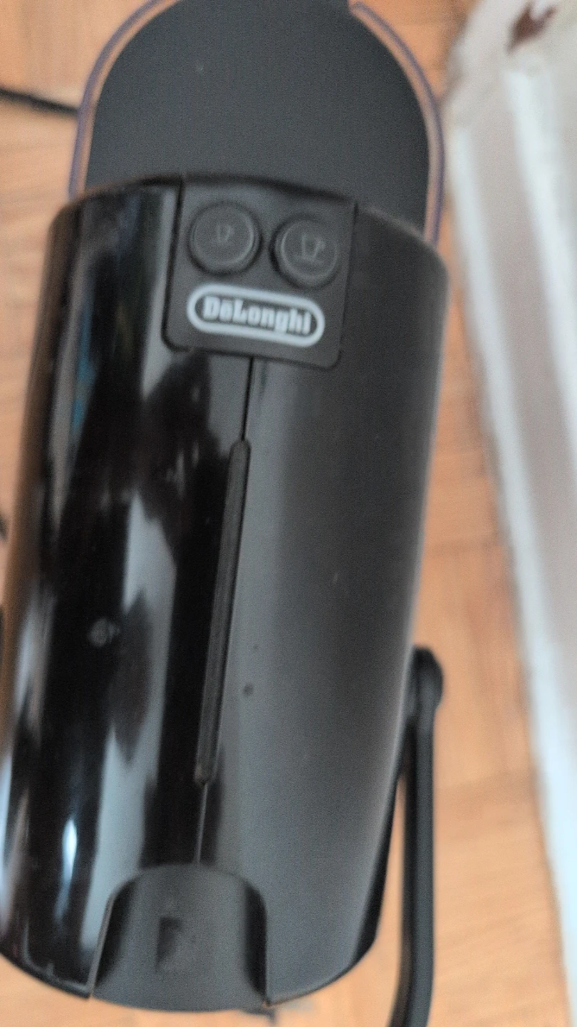 DeLonghi Coffee Machine - photo 2