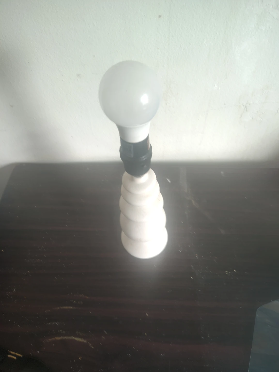 White Table Lamp - photo 2