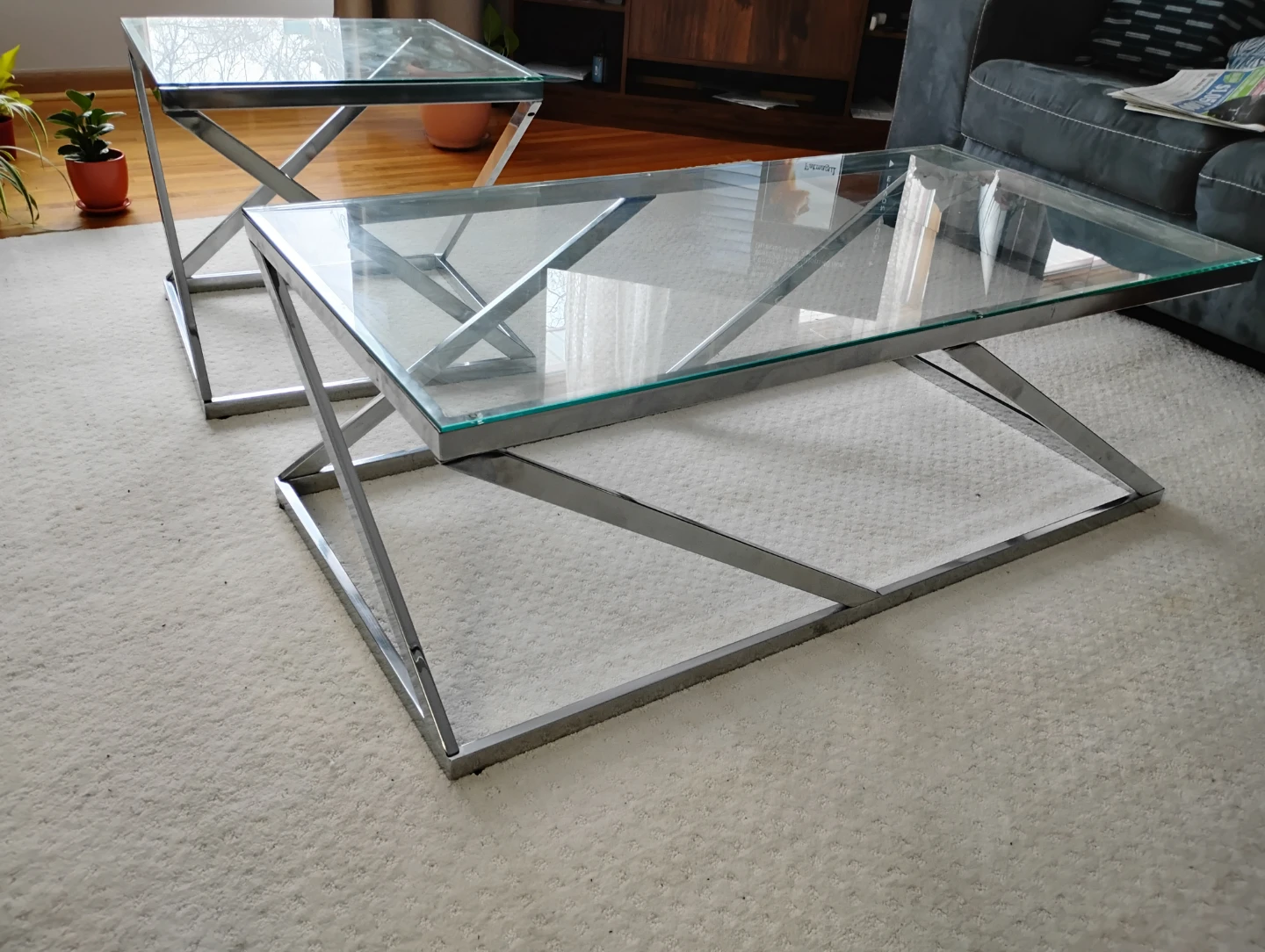 Set of 2 Modern Glass and Chrome End Tables - photo 5