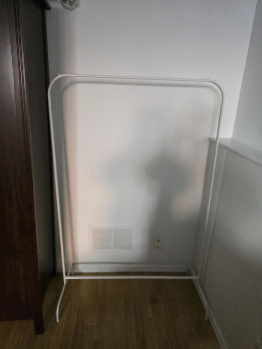 White Metal Clothes Rack - photo 2