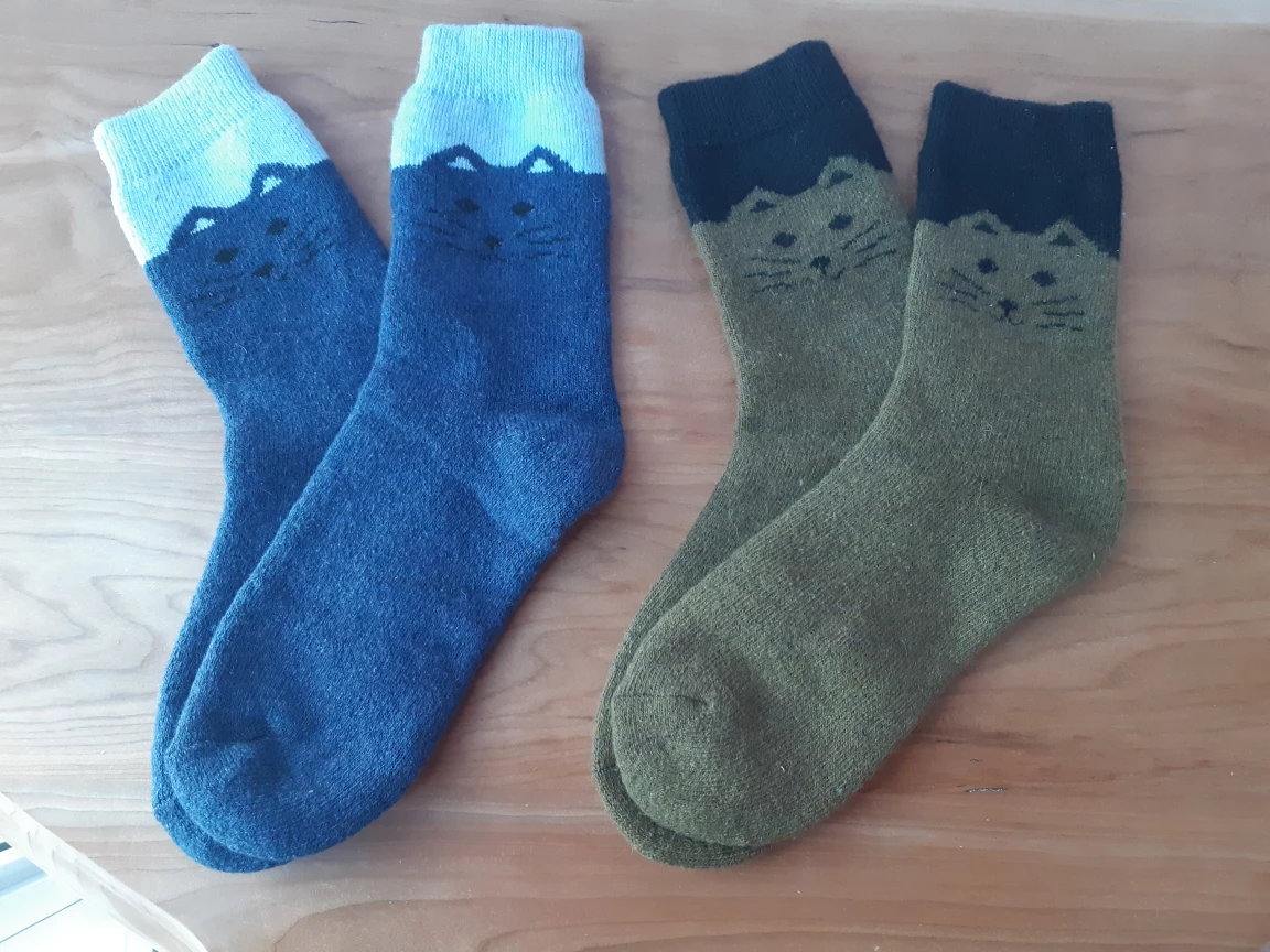 2 pairs cute cat woolen blend socks - US 5 - 10 Women's