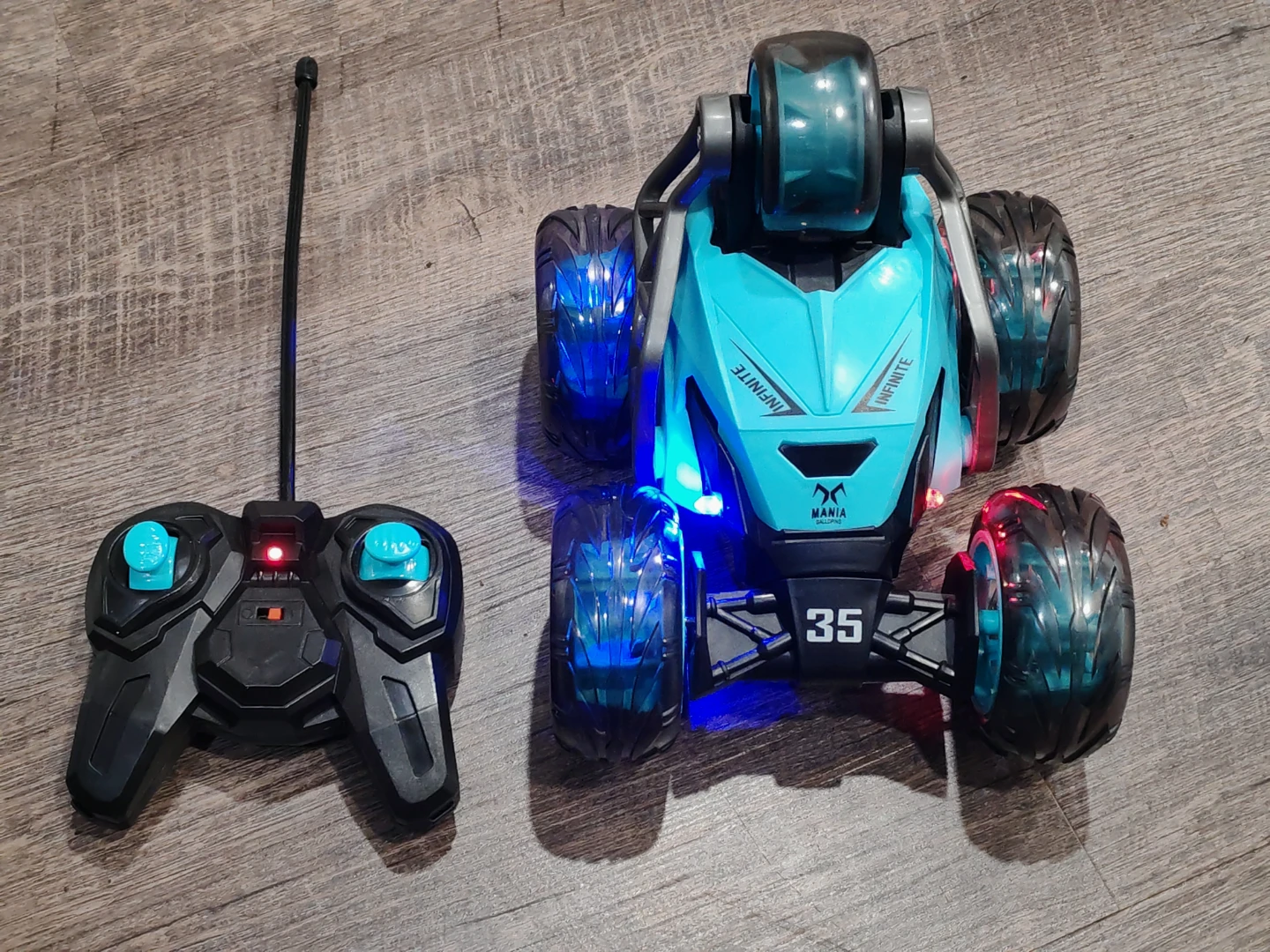 Blue Remote Control Stunt Car - photo 4