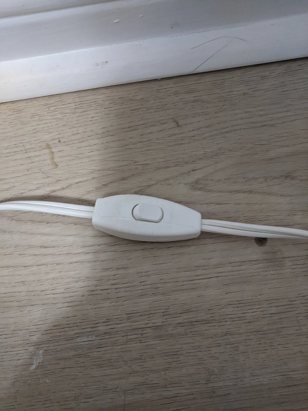 Small white table lamp - photo 5
