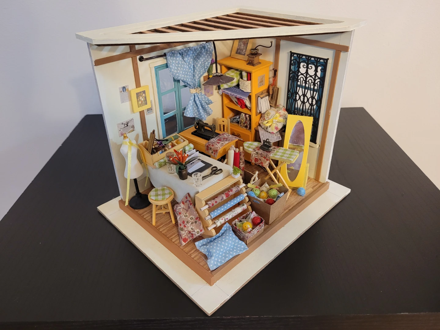DIY Miniature Dollhouse - Sewing Room Kit by Rolife