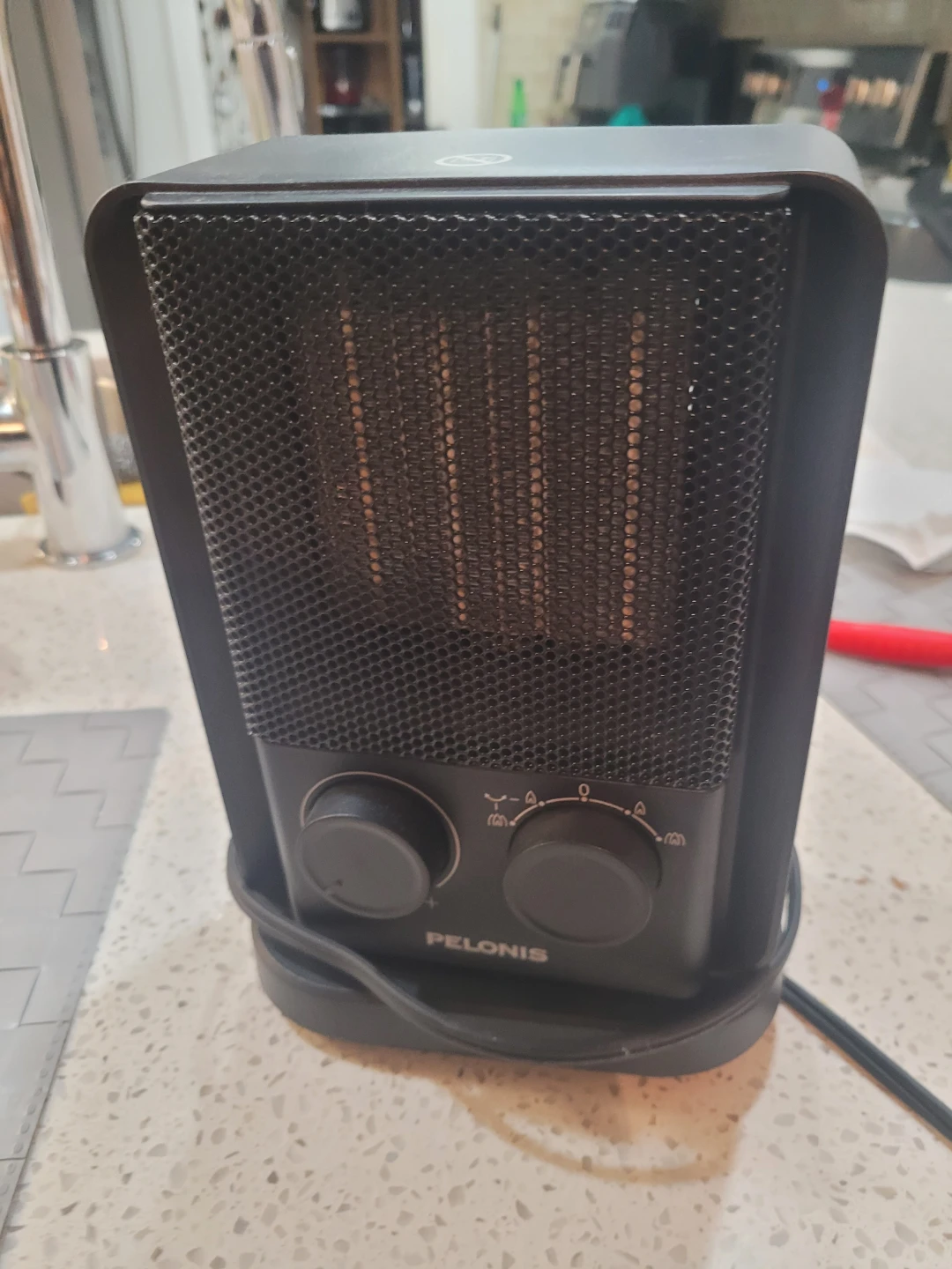 Pelonis Desktop Oscillation Ceramic Space Heater - Black - photo 2