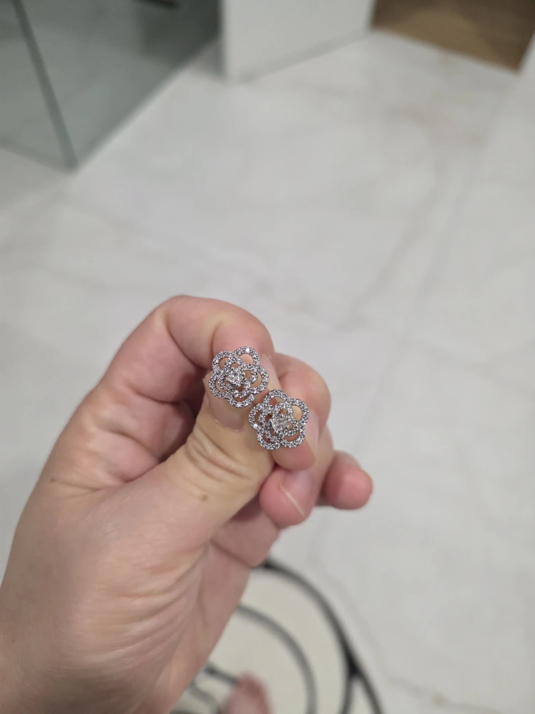 Pearl and Crystal Earrings - photo 4