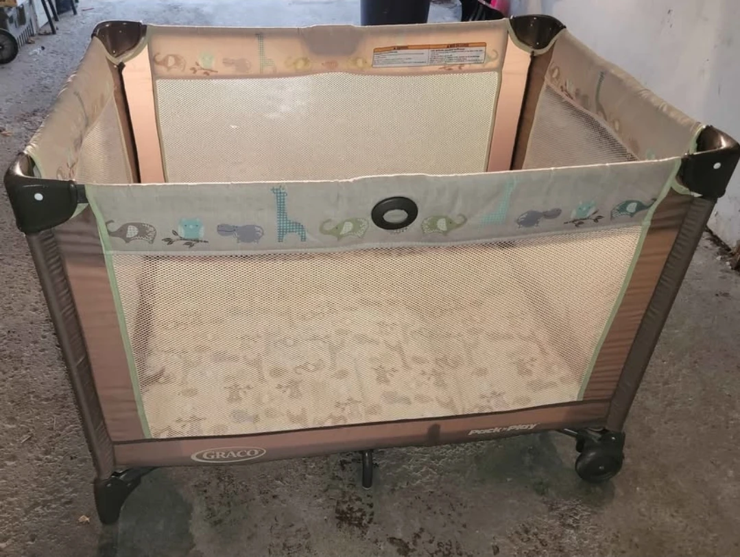 Graco playpen