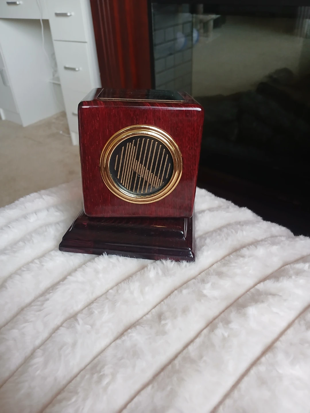 Howard Miller Wood Desk Clock with Thermometer and Hygrometer - photo 2