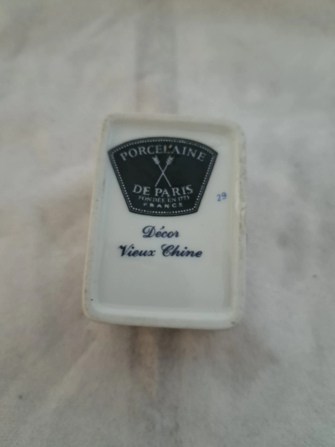Porcelaine de Paris Small Box - photo 2