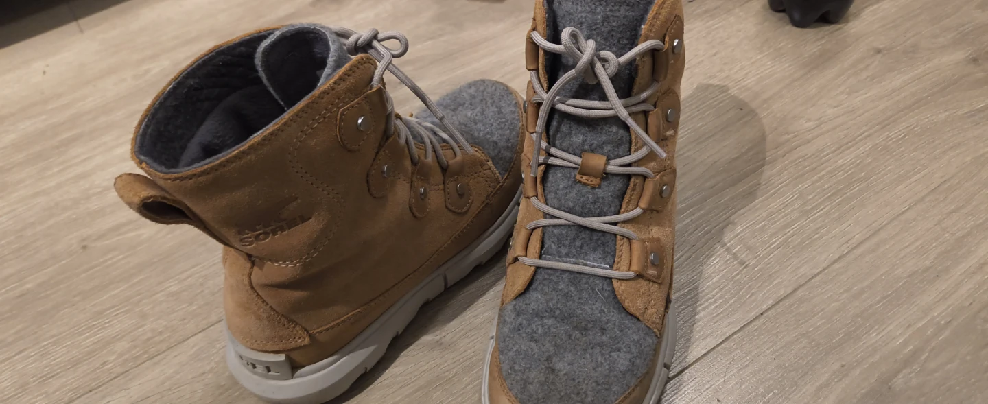 Sorel Boots - Women's 7